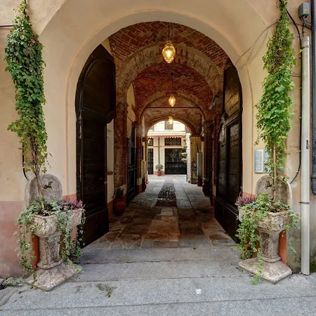 Apartment Palazzo Centro - Alloggi Vacanze Nizza Monferrato