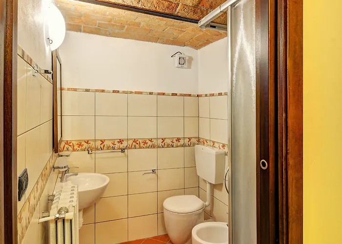 Palazzo Centro Alloggi * نيتسا مونفيراتو
